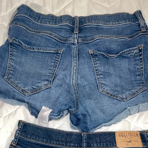 Hollister Shorts - Picture 2 of 2